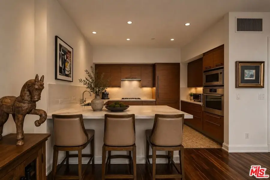 900 W Olympic Boulevard #29H, Los Angeles, CA 90015 - #3