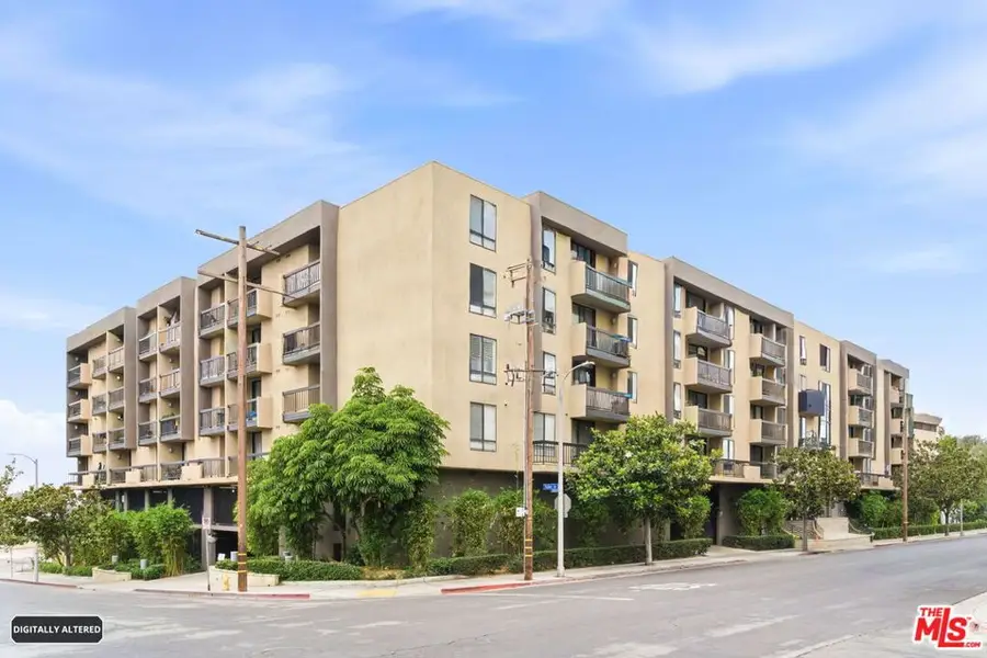 7320 Hawthorn Avenue #410, Los Angeles, CA 90046 - #3