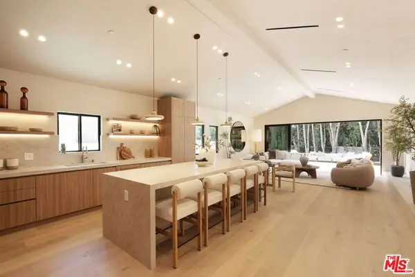 2739 Midvale Avenue, Los Angeles, CA 90064