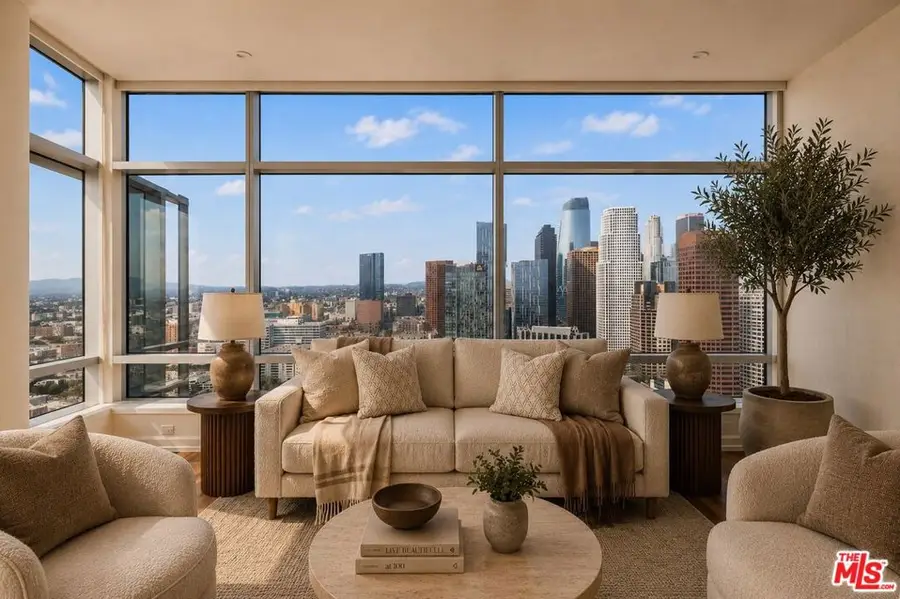 900 W Olympic Boulevard #34J, Los Angeles, CA 90015 - #3