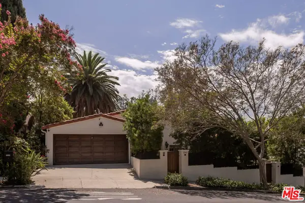 3145 La Suvida Drive, Los Angeles, CA 90068