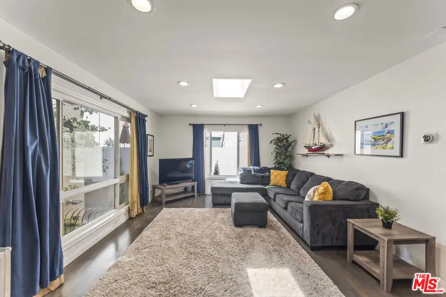 970 Palm Avenue #209, West Hollywood, CA 90069 - #3