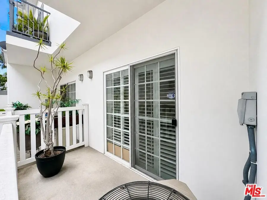 418 E Hardy Street #2, Inglewood, CA 90301 - #3