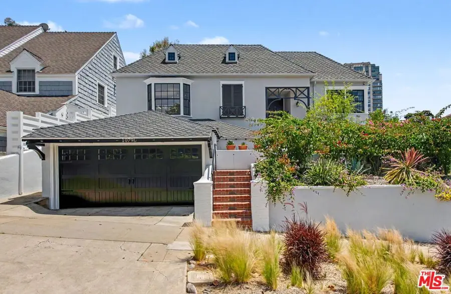 10798 Weyburn Avenue, Los Angeles, CA 90024 - #3