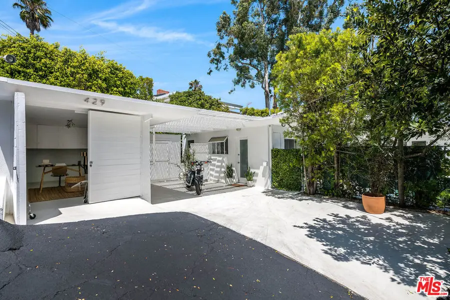 429 N Greencraig Road, Los Angeles, CA 90049 - #2