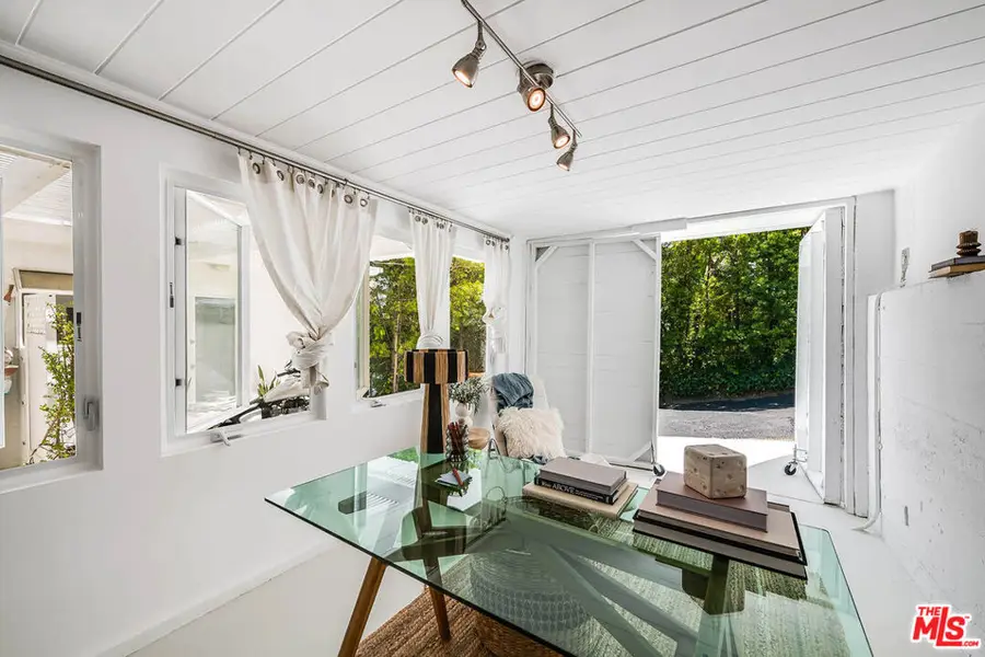 429 N Greencraig Road, Los Angeles, CA 90049 - #3