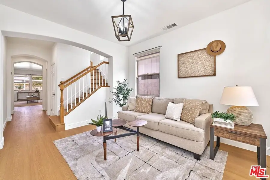646 N Sierra Bonita Avenue, Los Angeles, CA 90036 - #3