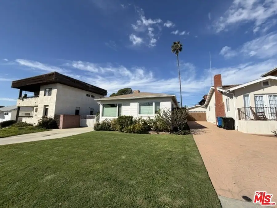 12207 Palms Boulevard, Los Angeles, CA 90066 - #2