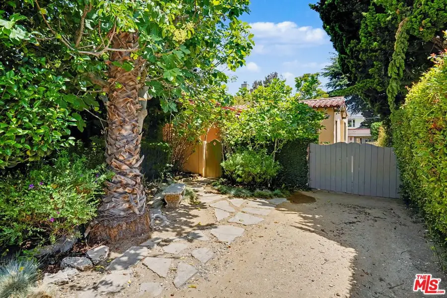 2330 Veteran Avenue, Los Angeles, CA 90064 - #2