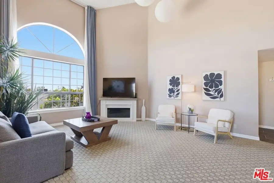 1457 Reeves Street #301, Los Angeles, CA 90035 - #3