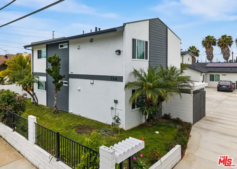 758 W 20th Street, Costa Mesa, CA 92627 - #1
