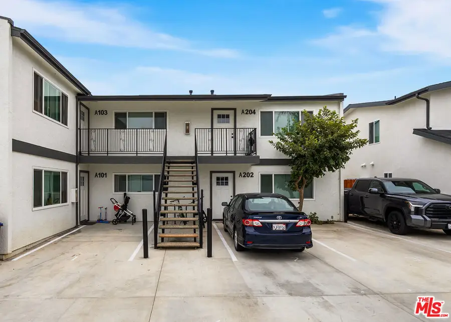 758 W 20th Street, Costa Mesa, CA 92627 - #3