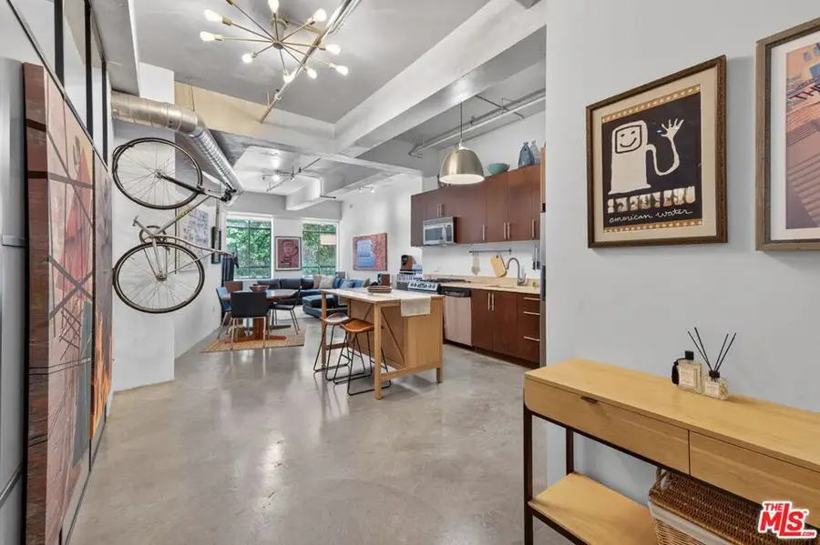 849 S Broadway #203, Los Angeles, CA 90014 - #2