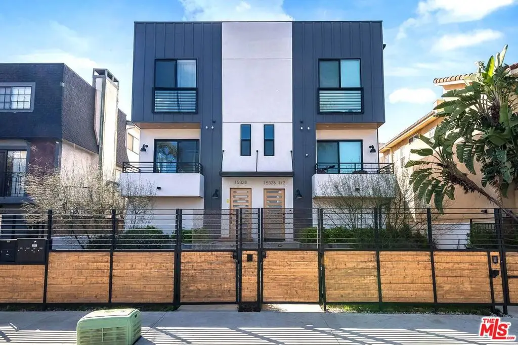 15330 Weddington Street, Sherman Oaks, CA 91411 - #1