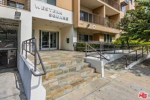 3061 W 12th Place #207, Los Angeles, CA 90006