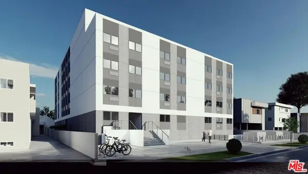 1050 S Norton Avenue, Los Angeles, CA 90019