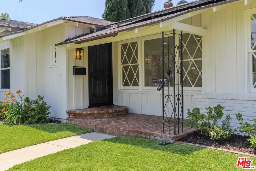 6957 Burnet Avenue, Van Nuys, CA 91405 - #2