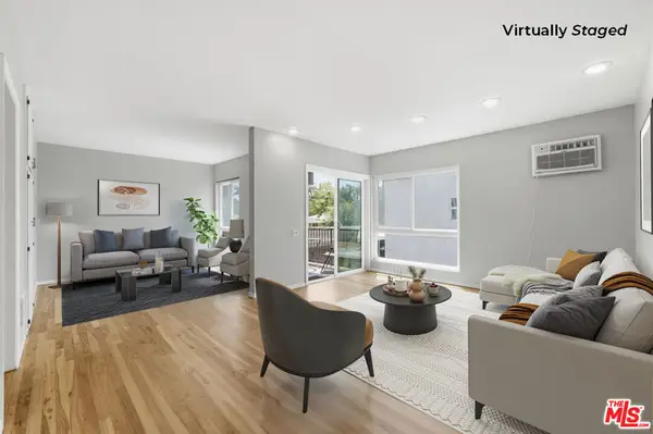 11120 Queensland Street #D40, Los Angeles, CA 90034