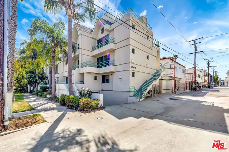 511 Washington Avenue, Santa Monica, CA 90403 - #3