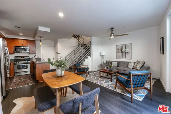 10735 Bloomfield Street #5, Toluca Lake, CA 91602