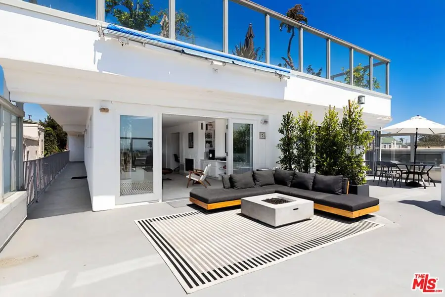 2431 3rd Street #7, Santa Monica, CA 90405 - #3