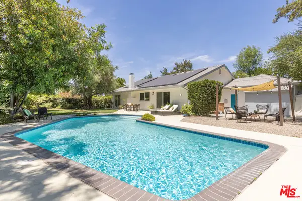 5071 Shirley Avenue, Tarzana, CA 91356