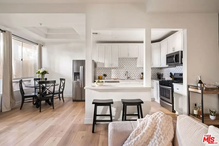 4943 Rosewood Avenue #104, Los Angeles, CA 90004 - #2