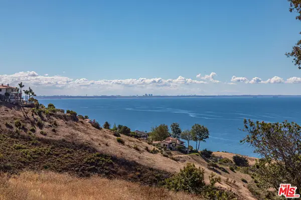 22077 Carbon Mesa Road, Malibu, CA 90265