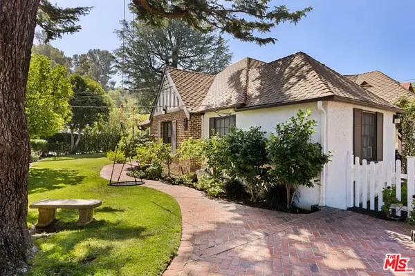 17010 Rancho Street, Encino, CA 91316