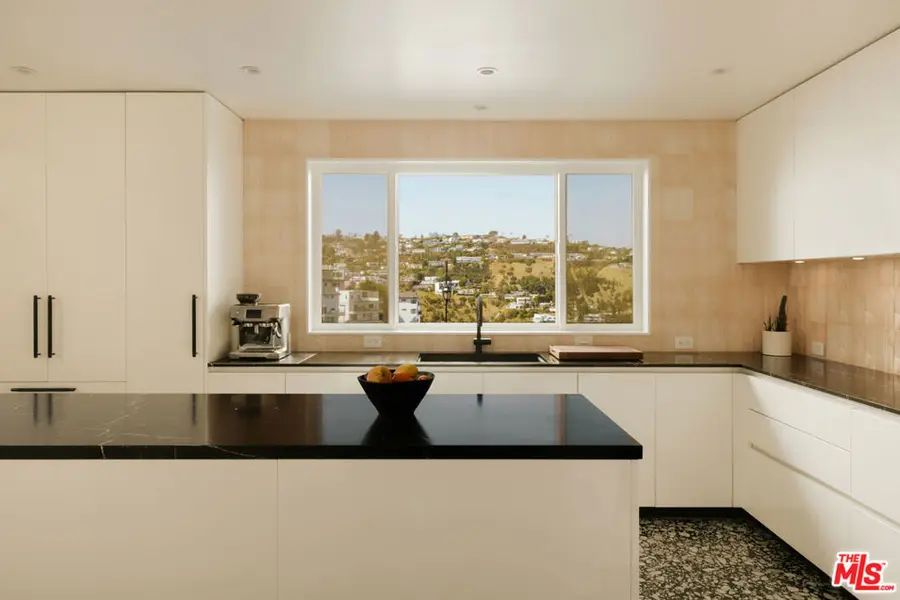1926 N Crescent Heights Boulevard, Los Angeles, CA 90069 - #3