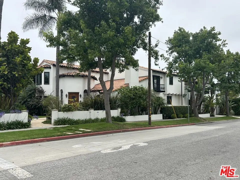 402 11th Street, Santa Monica, CA 90402 - #1