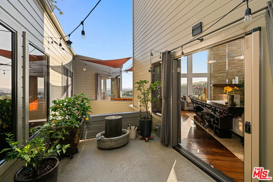 5677 Spreading Oak Drive, Los Angeles, CA 90068 - #3