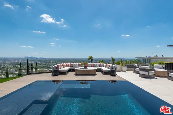 1641 Woods Drive, West Hollywood, CA 90069