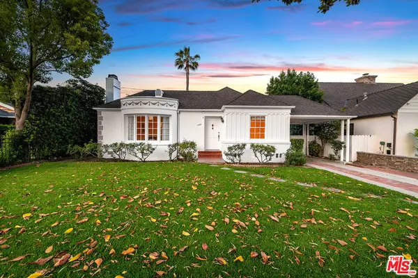 4322 N Clybourn Avenue, Toluca Lake, CA 91505