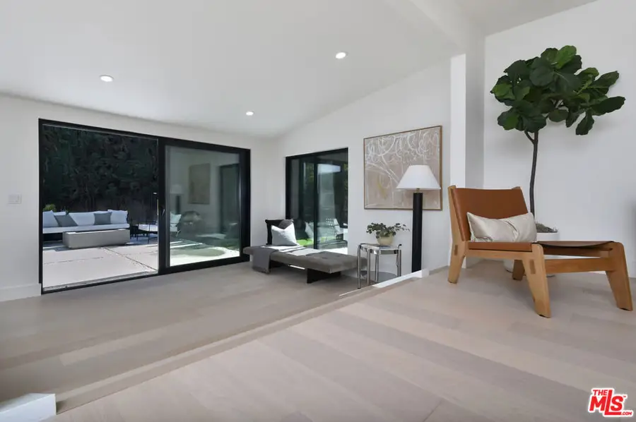 15431 Milbank Street, Encino, CA 91436 - #3