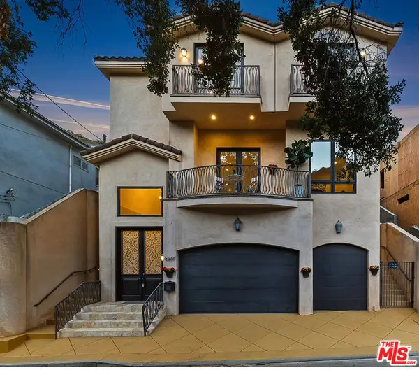 6477 Deep Dell Pl, Los Angeles, CA 90068