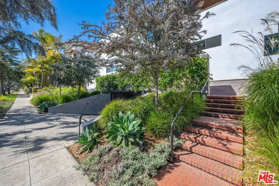 939 15th Street #9, Santa Monica, CA 90403 - #2