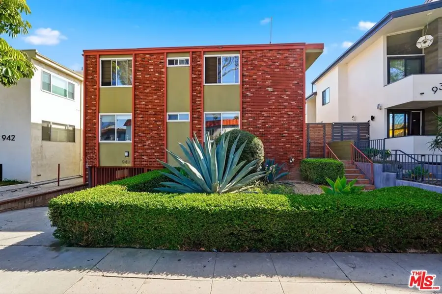 940 7th Street #8, Santa Monica, CA 90403 - #2