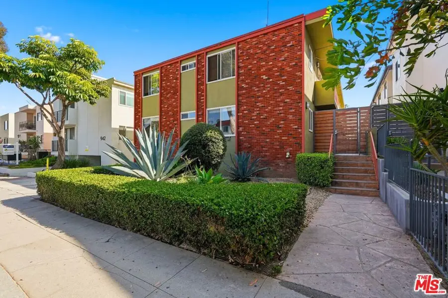 940 7th Street #8, Santa Monica, CA 90403 - #3