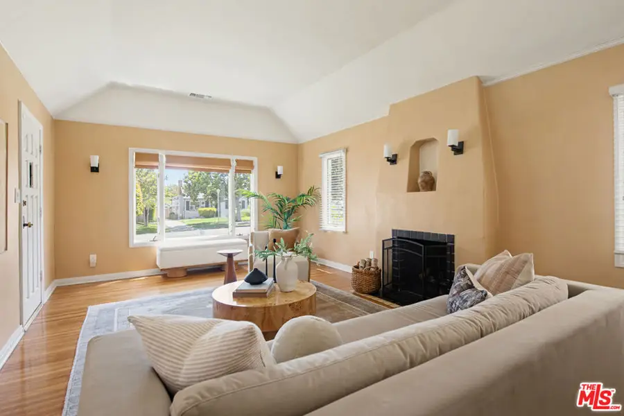 2265 E Moutain Street, Pasadena, CA 91104 - #3