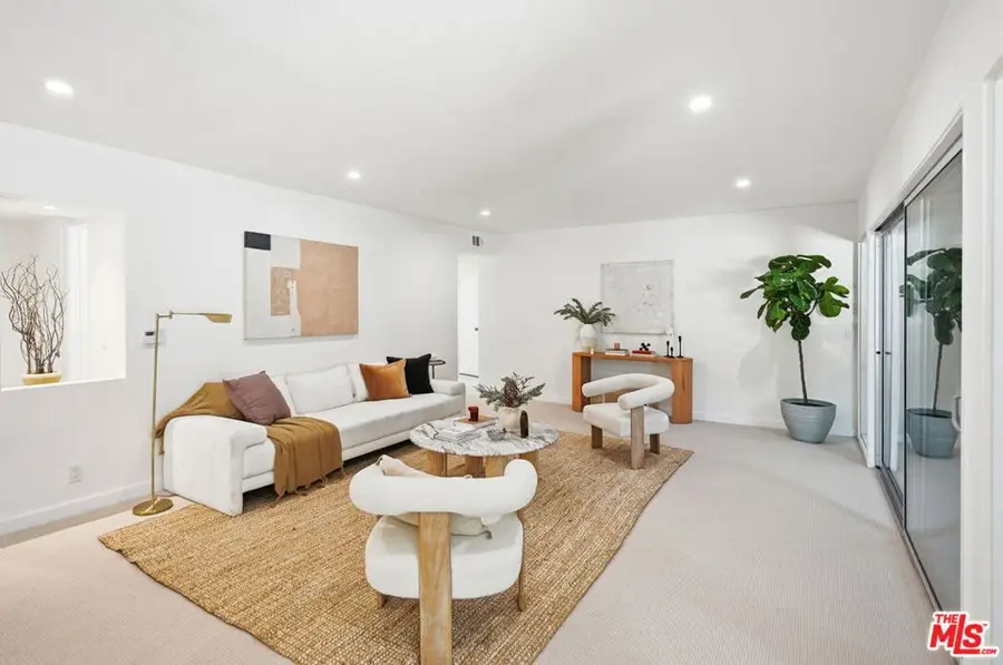 516 San Vicente Boulevard #206, Santa Monica, CA 90402 - #3
