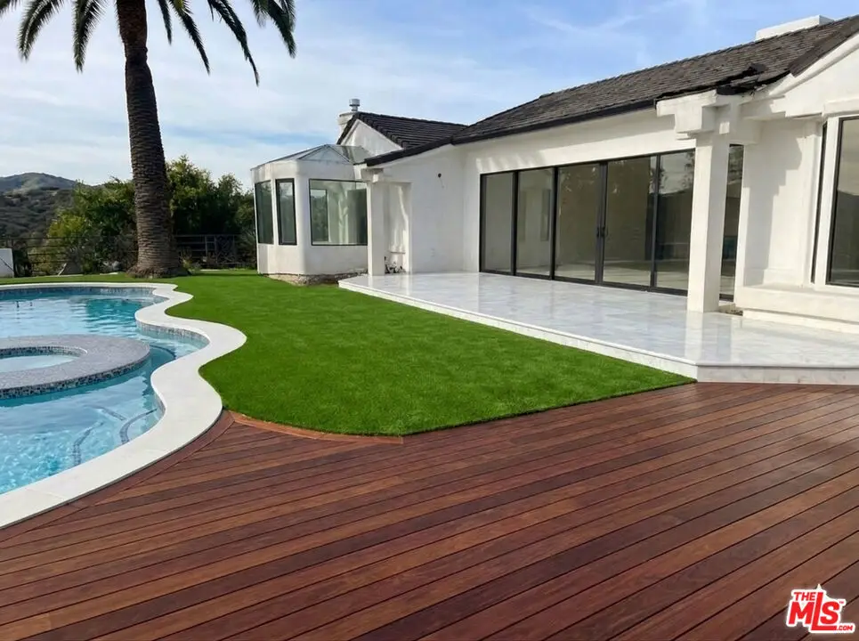3300 Wonder View Plaza, Los Angeles, CA 90068 - #1