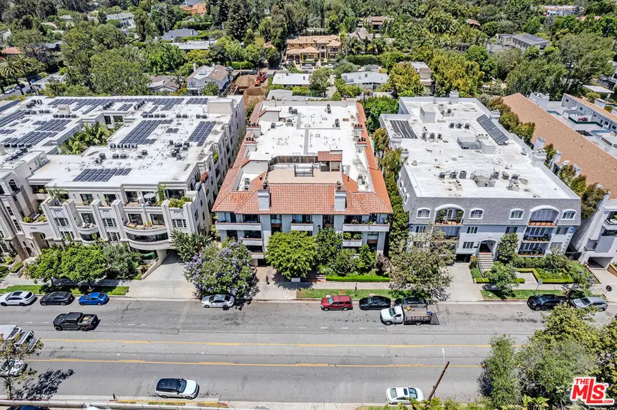 11755 Montana Avenue #306, Los Angeles, CA 90049 - #2