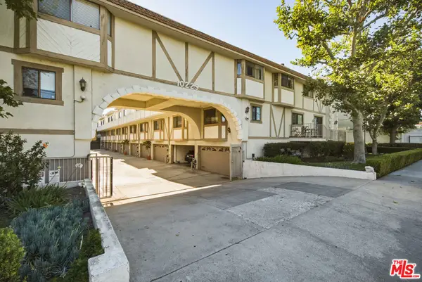 10229 Variel Avenue #12, Chatsworth, CA 91311
