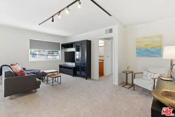 1015 E Spazier Avenue #205, Burbank, CA 91502