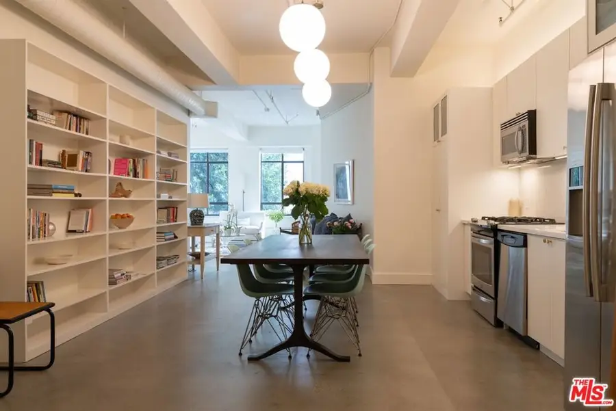 849 S Broadway #202, Los Angeles, CA 90014 - #2