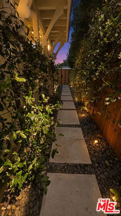 3213 Thatcher Avenue, Marina Del Rey, CA 90292 - #2
