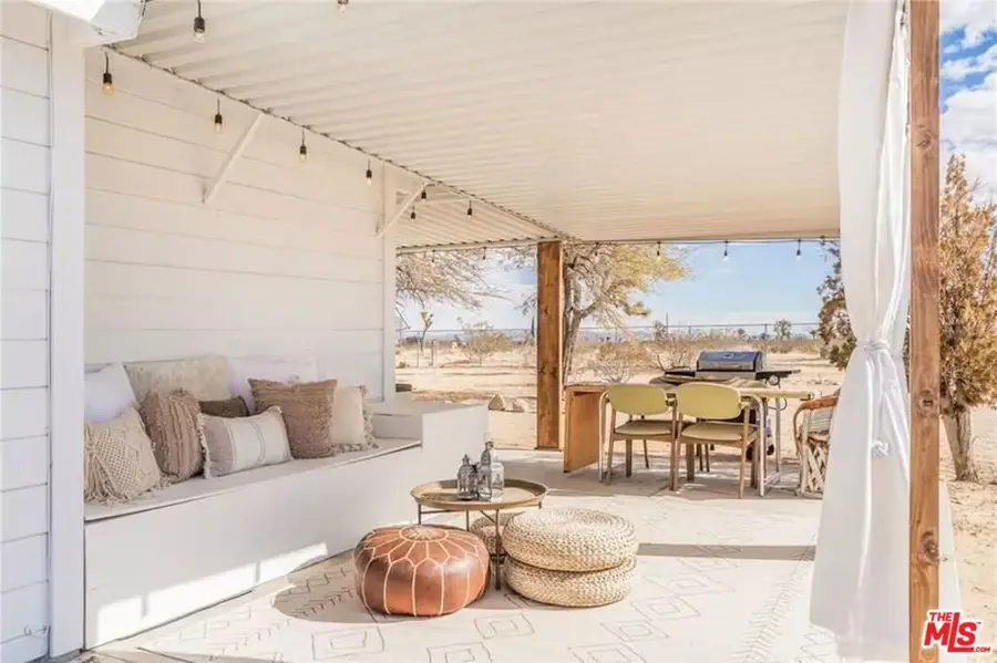 1616 Sunset Mesa Road, Landers, CA 92285 - #2