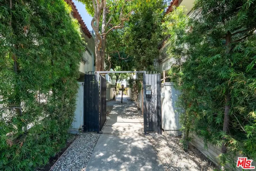 3344 Mentone Avenue, Los Angeles, CA 90034 - #3