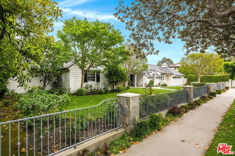 9921 Toluca Lake Avenue, Toluca Lake, CA 91602 - #2